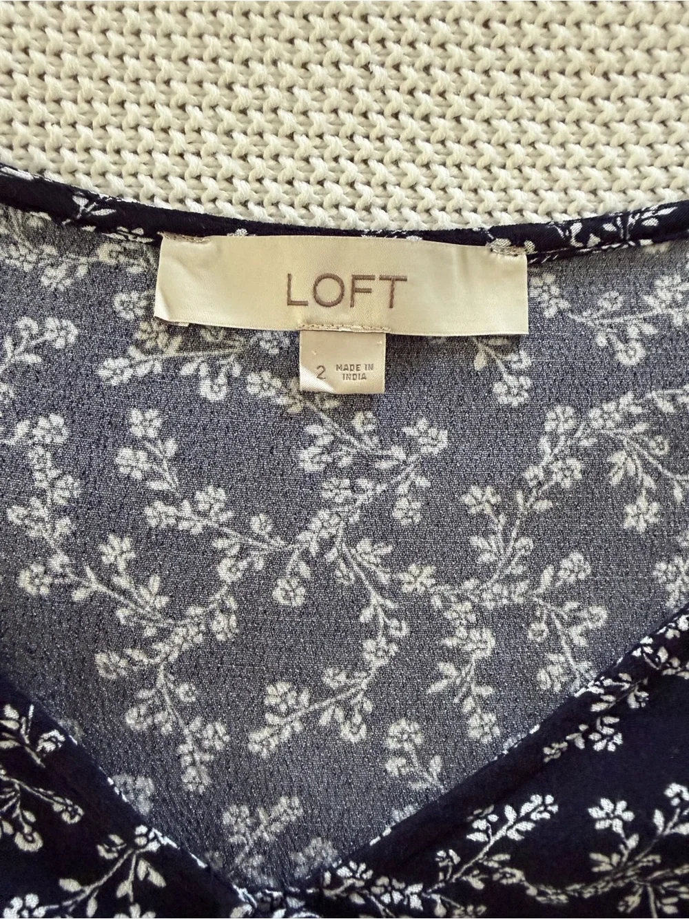 LOFT beautiful blouse